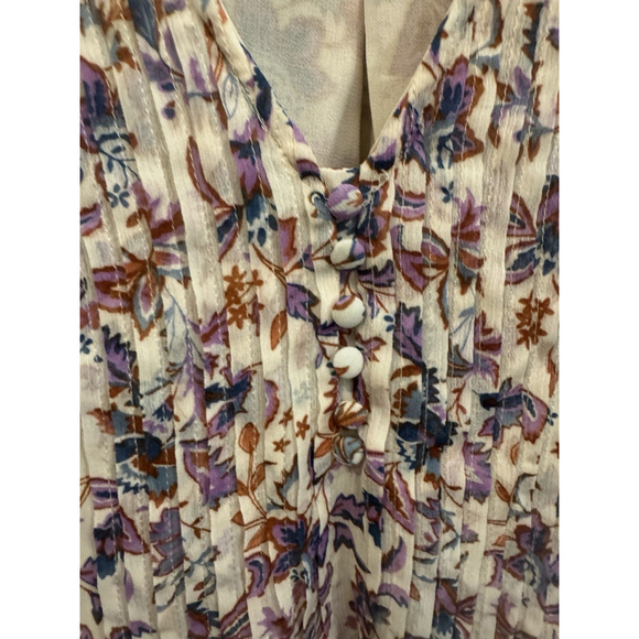 1.State Light Peachy/Blue/Purple Flutter Sleeve Lined VNeck Flowy Blouse, Size M - Picture 3 of 4
